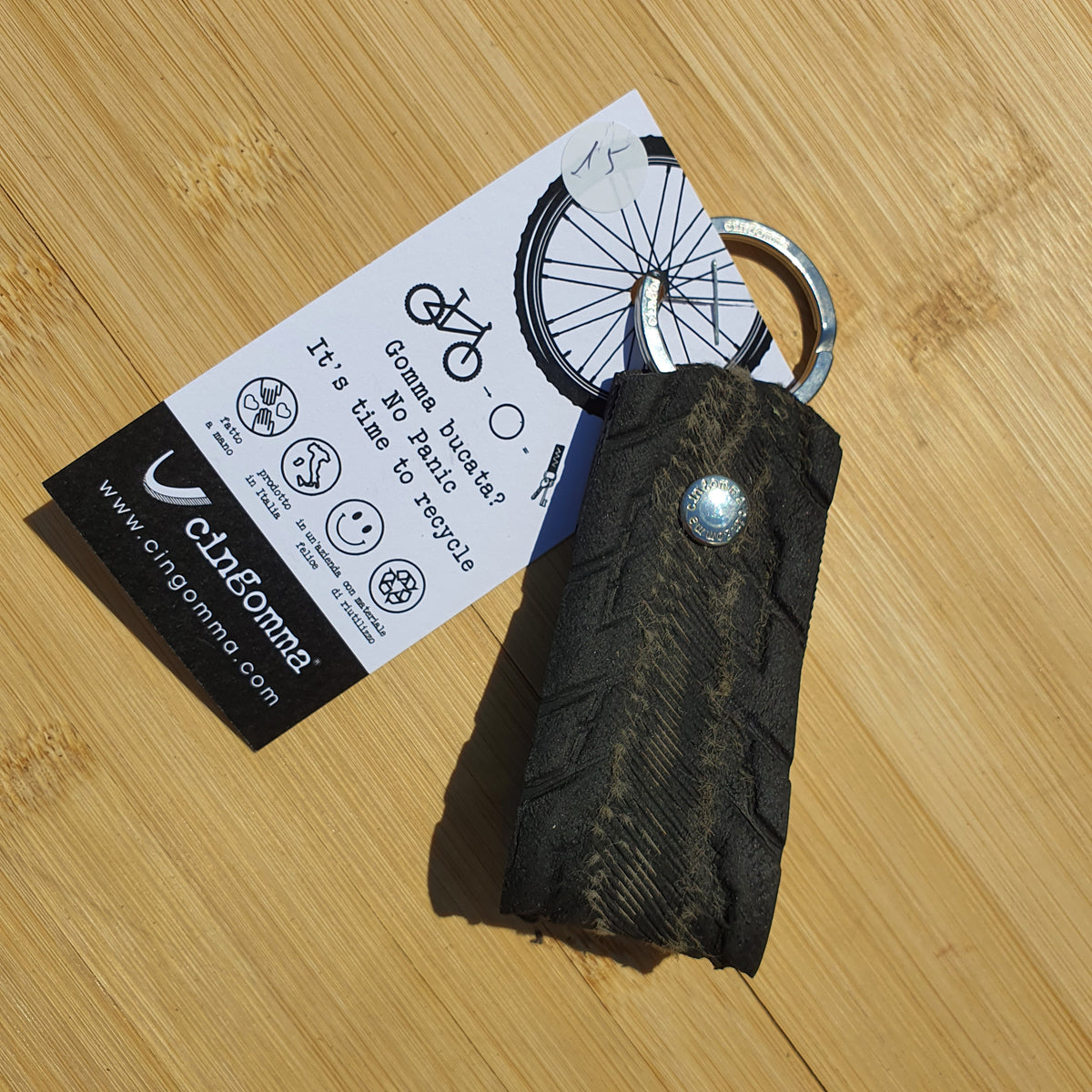 Porte-clés en pneu recyclé Cingomma