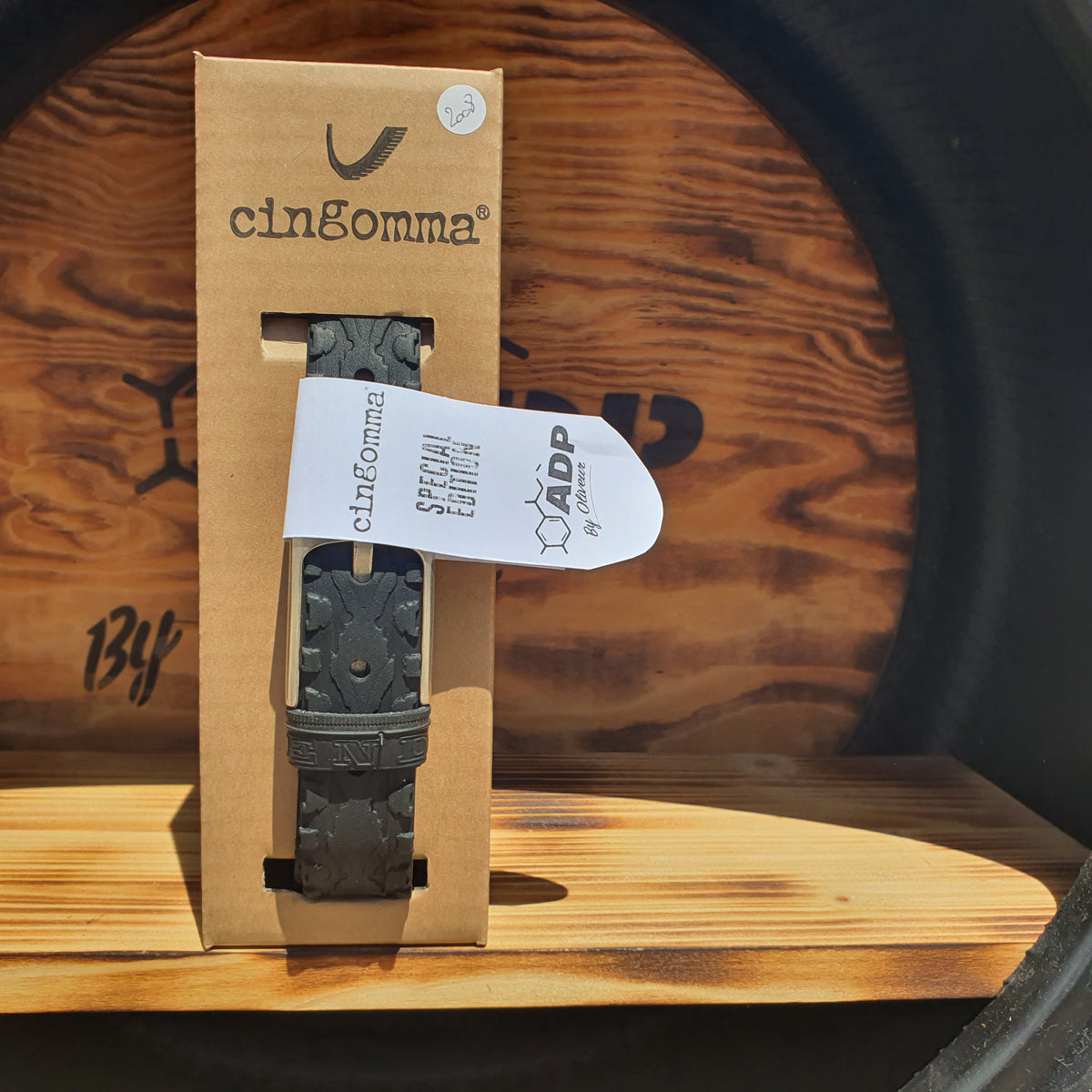 Ceinture en pneu recyclé Cingomma × ADP