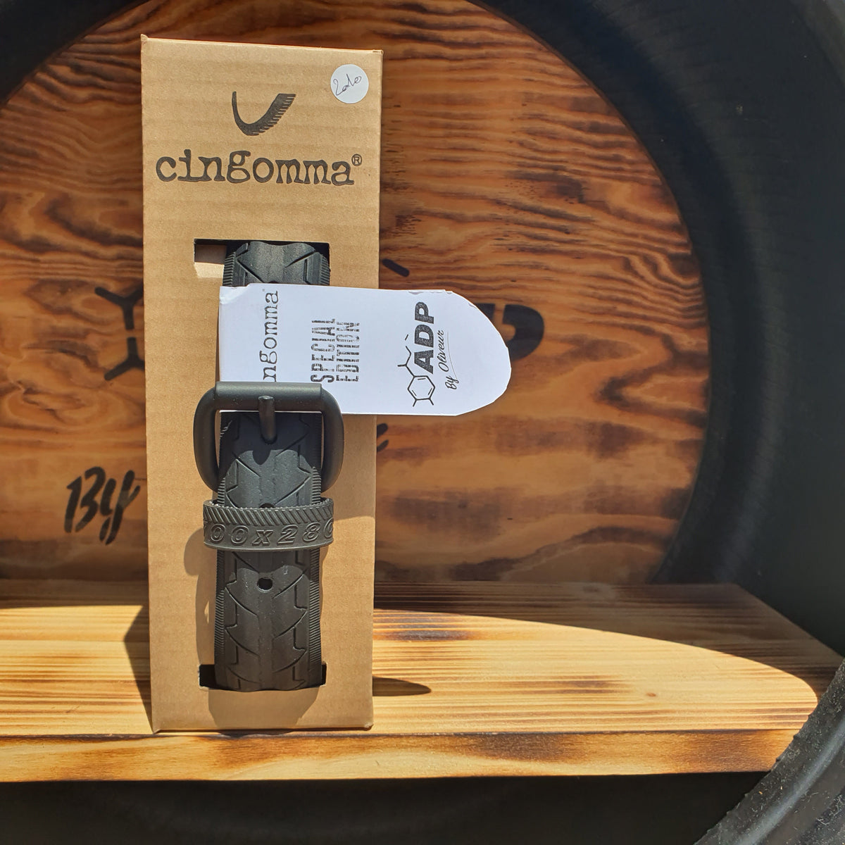 Ceinture en pneu recyclé Cingomma × ADP