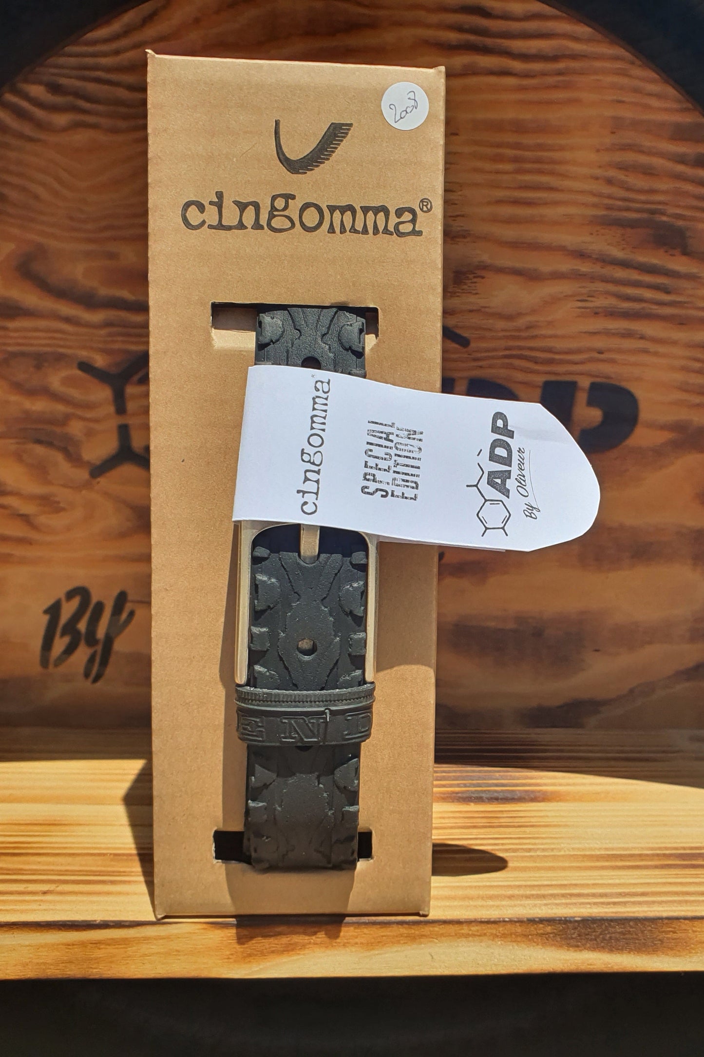Ceinture en pneu recyclé  Cingomma Italie Edition Spéciale ADP By Oliveur #2008