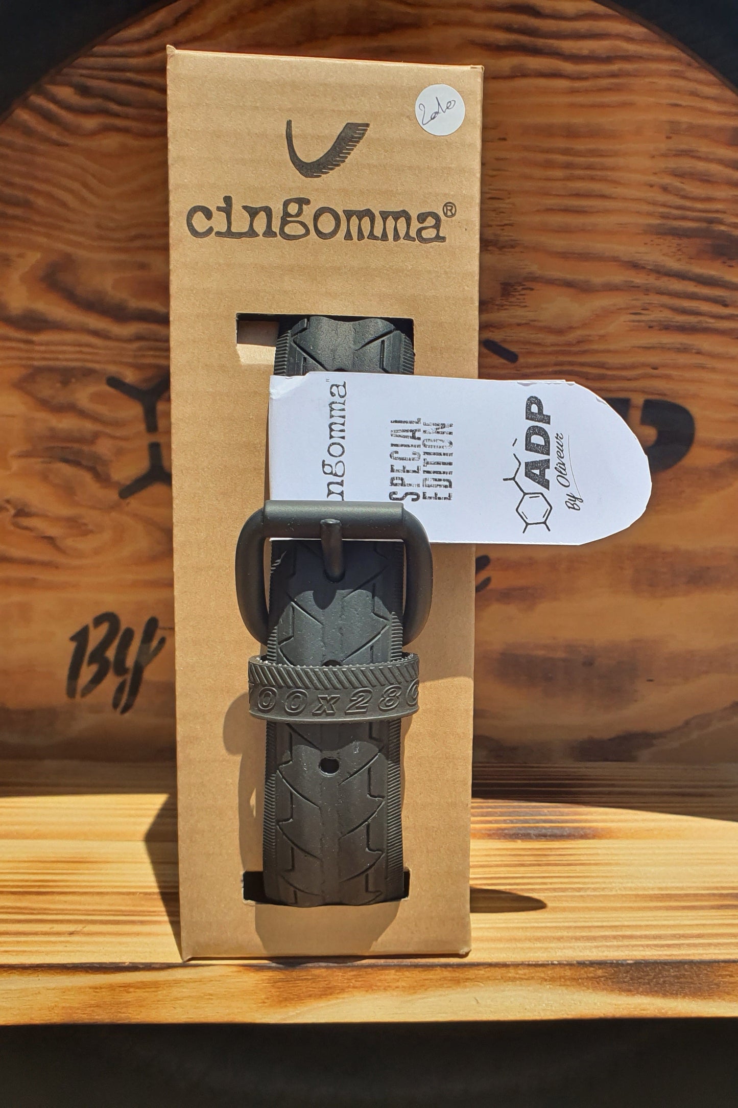 Ceinture en pneu recyclé  Cingomma Italie Edition Spéciale ADP By Oliveur #2010