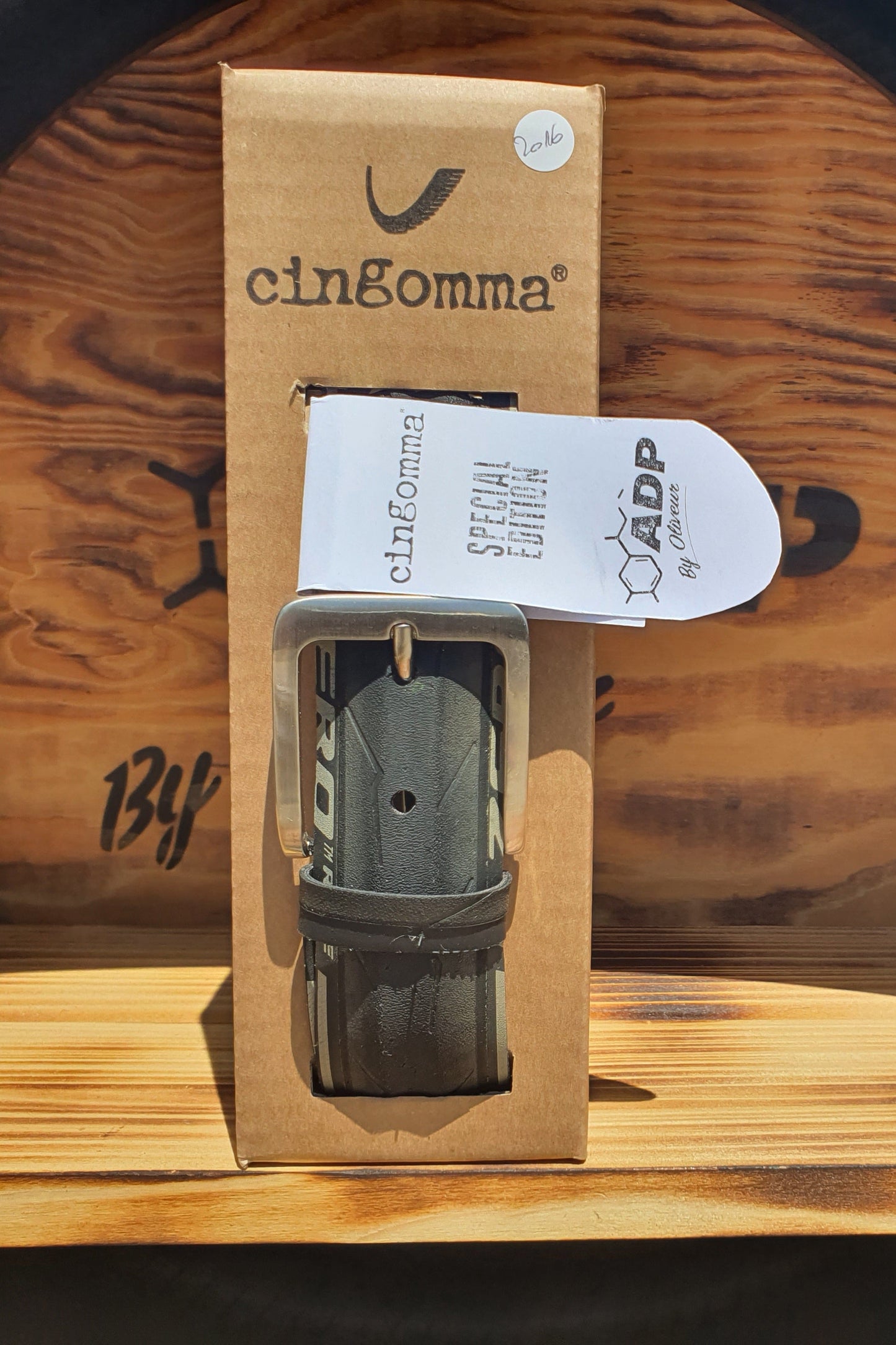 Ceinture en pneu recyclé  Cingomma Italie Edition Spéciale ADP By Oliveur #2016