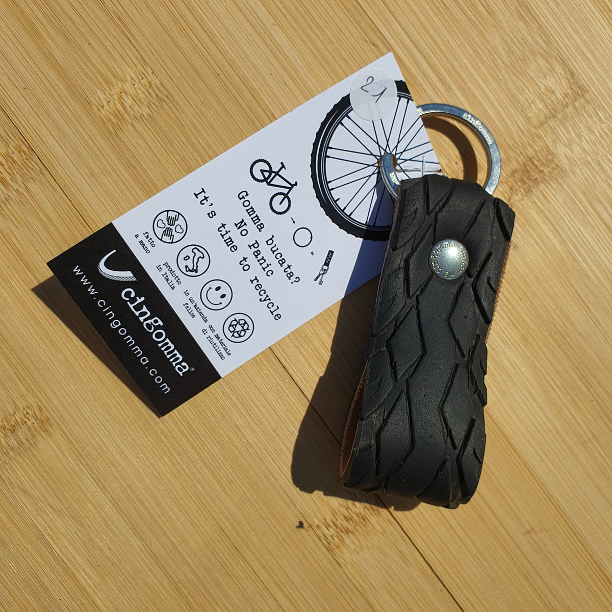 Porte-clés en pneu recyclé Cingomma