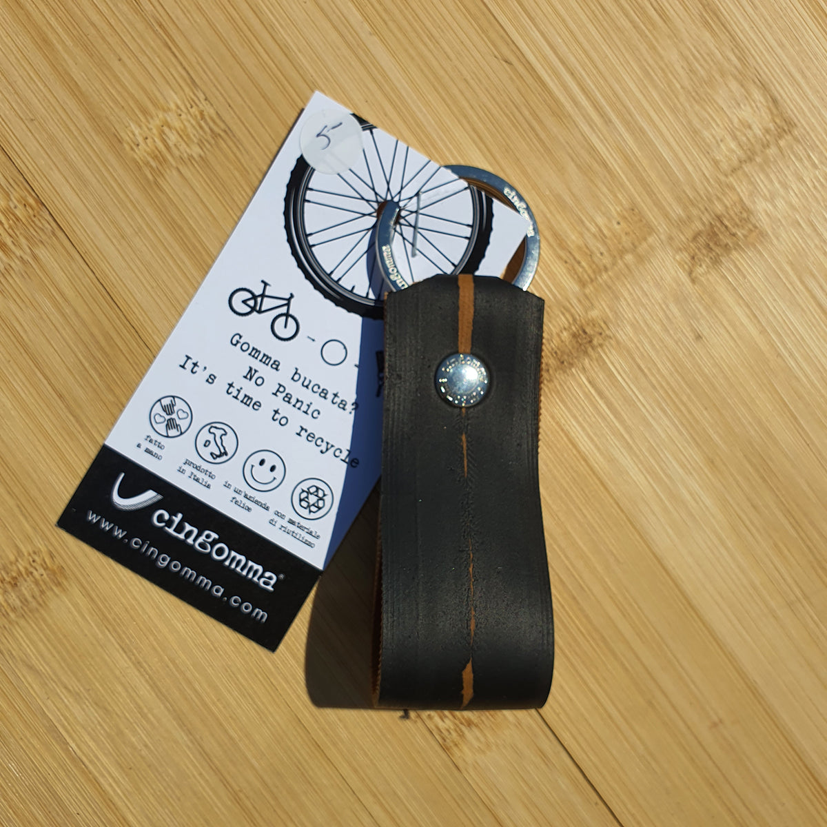 Porte-clés en pneu recyclé Cingomma